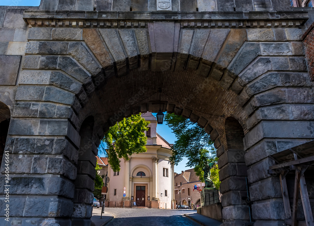 Fototapeta premium The Vienna Gate entrance into the Castle District in Budapest in the summertime