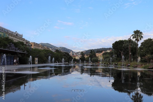 La "coulée verte", grand espace vert public au milieu de Nice ville de Nice, Département des Alpes Maritimes, France