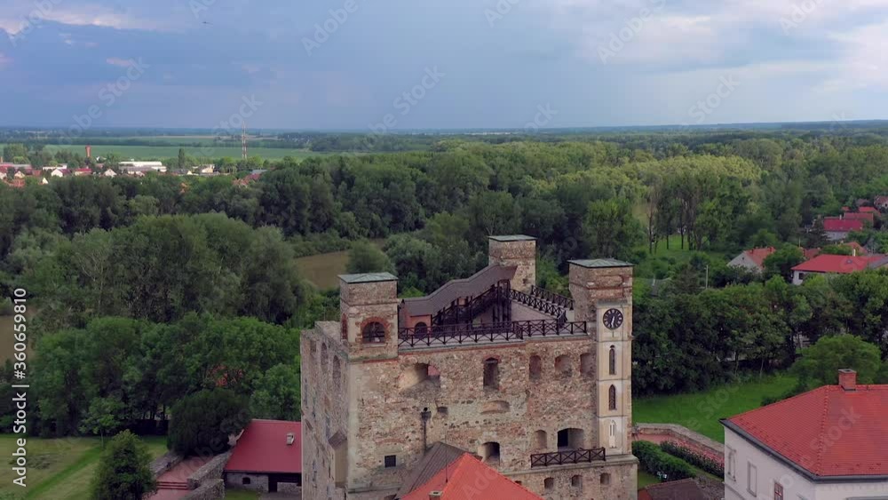Castle of Sarospatak Hungary Another name is Rakoczi castle. This is a rennesiance fort what built in after 1250. The castle of Sárospatak can be seen on the back of the Hungarian HUF 500 paper money. Castle of Sarospatak Hungary Another name is Rakoczi castle. This is a rennesiance fort what built in after 1250. The castle of Sárospatak can be seen on the back of the Hungarian HUF 500 paper money.