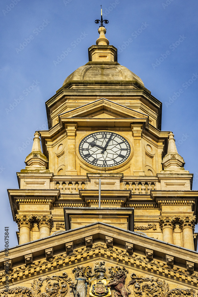 Fragments of Cape Town City Hall facade. On Cape Town's Grand Parade stands an imposing Italian Renaissance style Edwardian building constructed from honey limestone in 1900. Cape Town, South Africa.