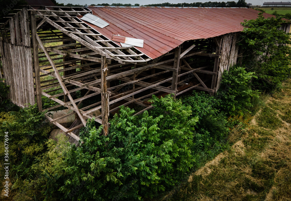 Abandoned tobaco drying barn in rural Kentucky Abandoned tobaco drying barn in rural Kentucky