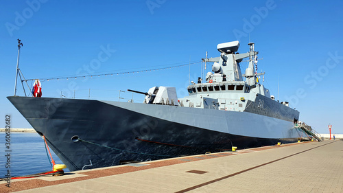 Fotografie Polish patrol ship ORP Ślązak moored at the quay in the port of Gdynia, Poland