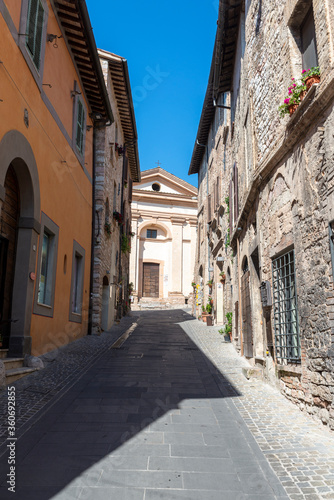 Fototapeta Naklejka Na Ścianę i Meble -  architecture in the alleys of the town of spello