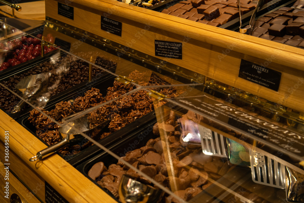 Chocolates Chocolates