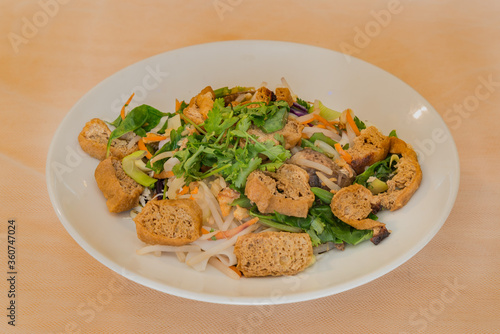 Rice pasta with fresh vegetables and tofu
