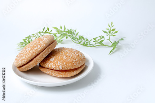 パン、ブッセ、洋菓子、朝食、コーヒーブッセ、クリームブッセ、食べ物、軽食、おやつ、ティータイム、パン屋