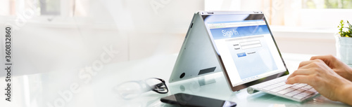 Foto Web Application Registration Form