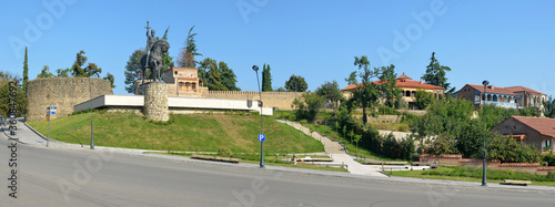 Medieval fortress and Georgian king Heraclius II Monument. Telavi town, Kakheti Region, Georgia, Caucasus.