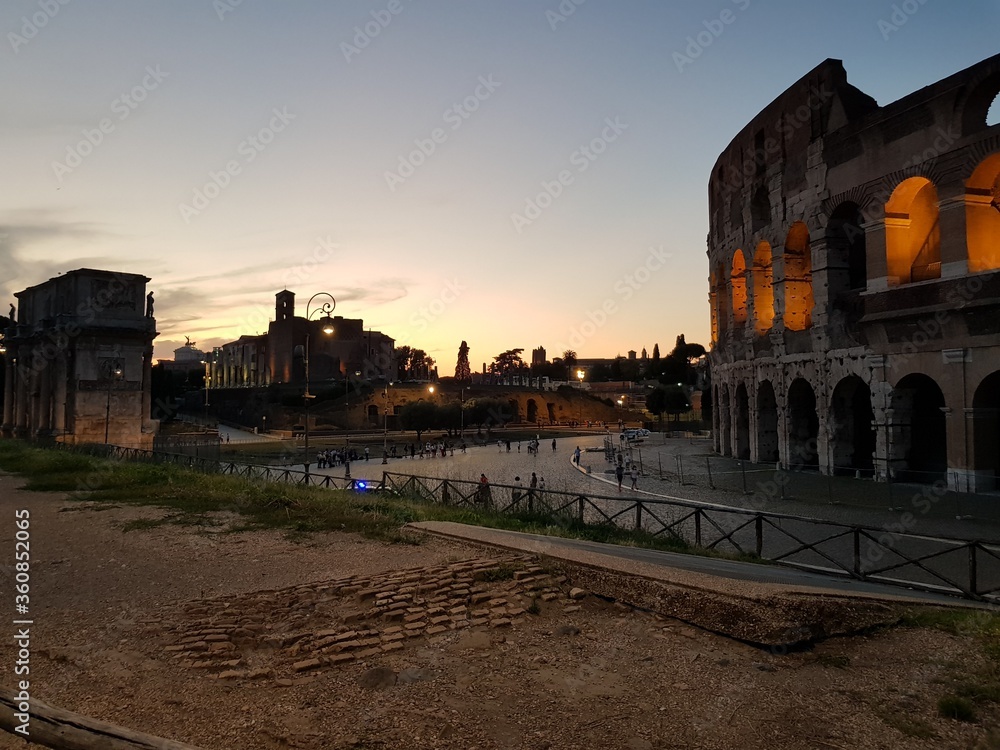 Fototapeta premium Roma Panorama Zona Colosseo +Arco di Costantino