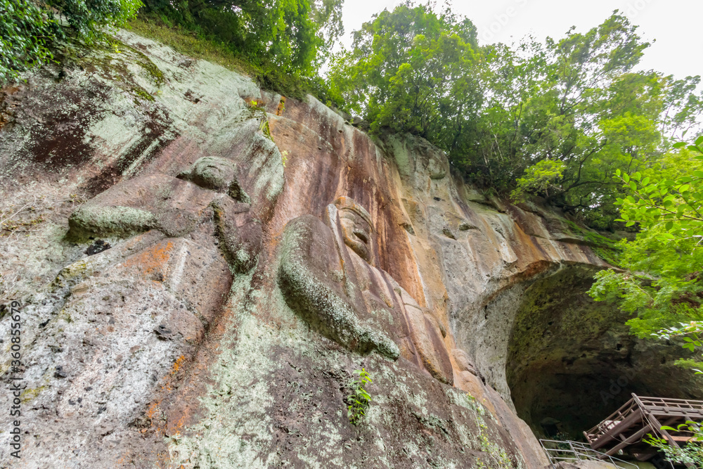 普光寺磨崖仏 大分県豊後大野市 Hukoji Buddha figure carved on a rock face Ooita-ken Bungoo-no city 普光寺磨崖仏 大分県豊後大野市 Hukoji Buddha figure carved on a rock face Ooita-ken Bungoo-no city