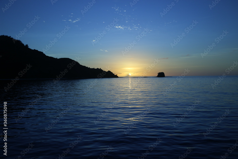 Sunset in the Fidjian sea