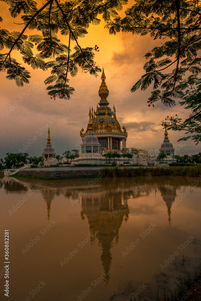 The background of an important tourist attraction in Khon Kaen Province (Wat Thung Setthi) is a large pagoda in the middle of a swamp, tourists always come to see the beauty in Thailand. The background of an important tourist attraction in Khon Kaen Province (Wat Thung Setthi) is a large pagoda in the middle of a swamp, tourists always come to see the beauty in Thailand.