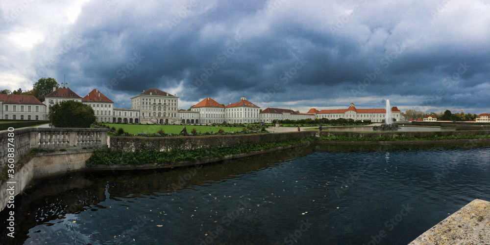 Obraz premium view of the river in the palace