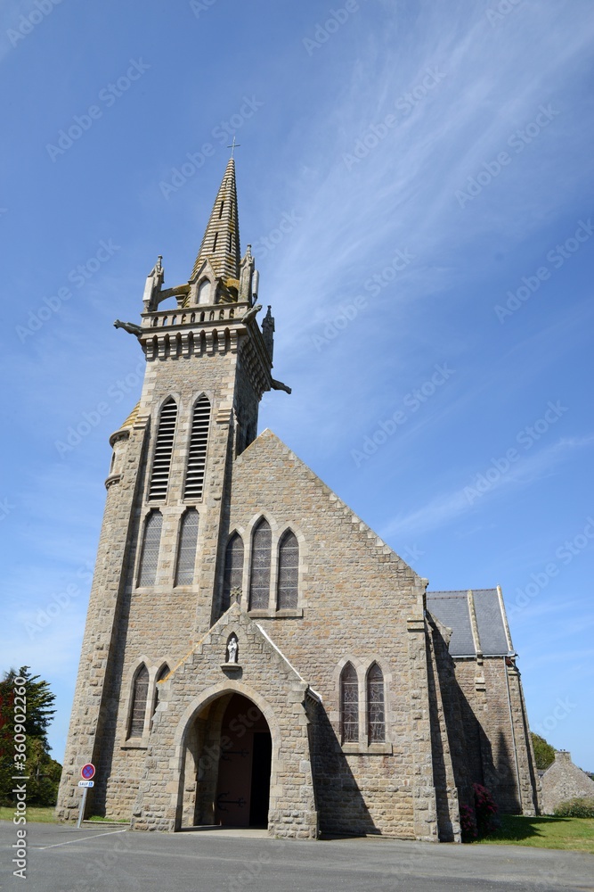 Fototapeta premium Église Notre-Dame de Landouar à Saint-Jacut de la Mer