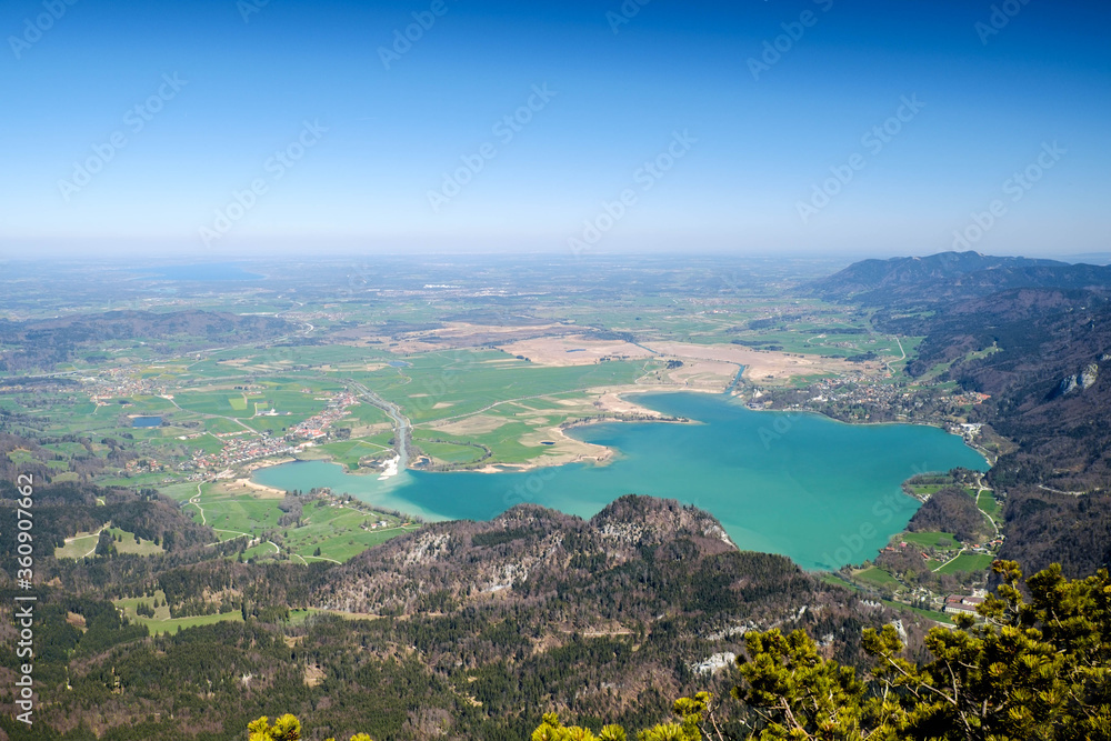 Kochelsee mit Voralpenland