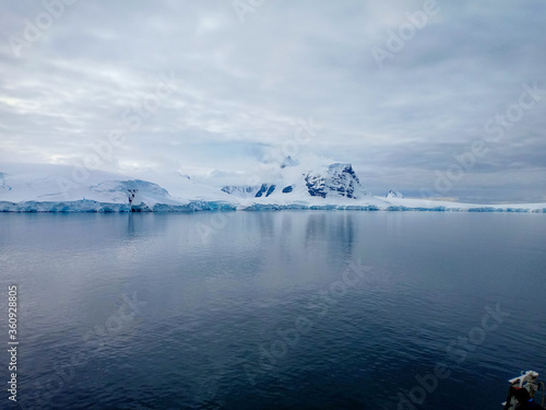 glacier in antartica