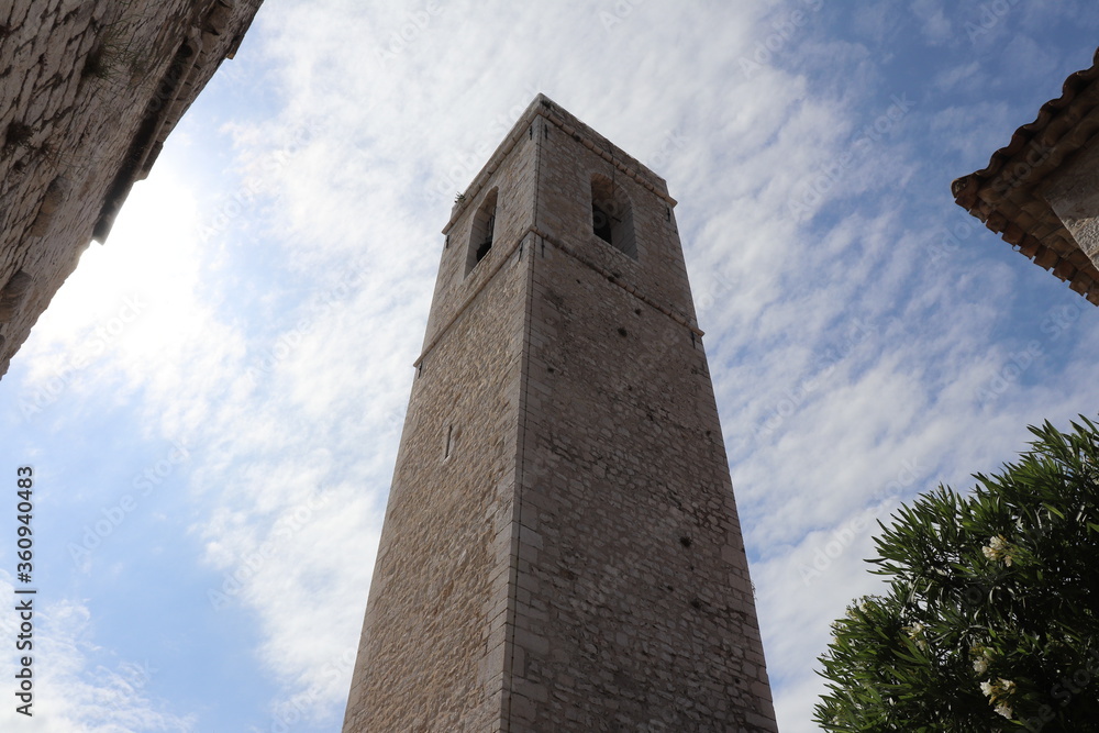 Eglise collégiale de la conversion de Saint Paul de Vence vue de l'extérieur, ville de Saint Paul de Vence, département des Alpes Maritimes, France