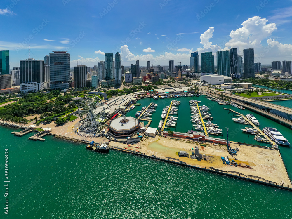 Aerial photo Bayside Marketplace Miami FL