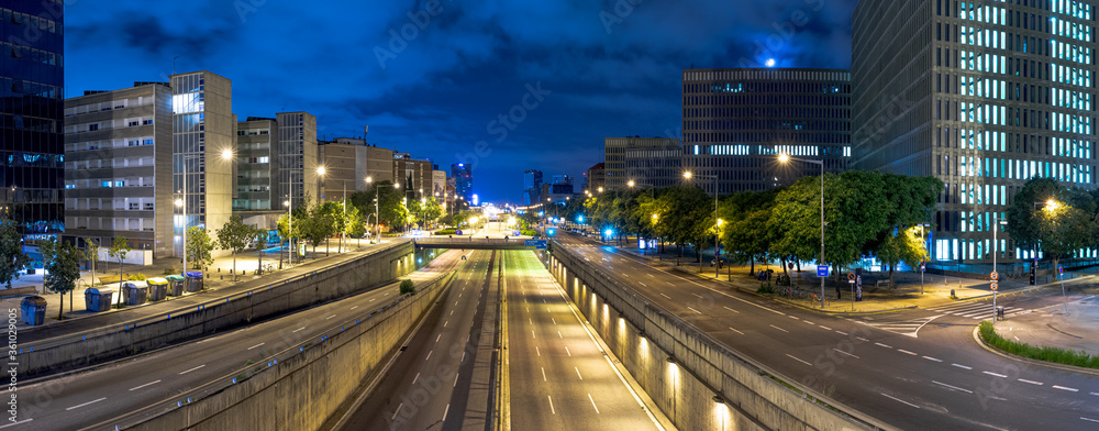 Fototapeta premium @moitorne