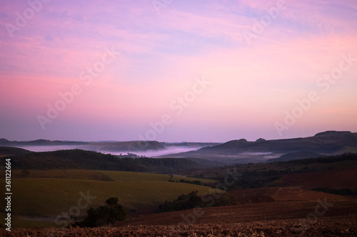 Fototapeta Naklejka Na Ścianę i Meble -  sunrise over the mountains