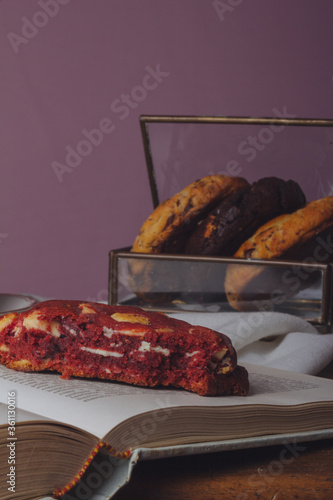  cookies served in old glass box