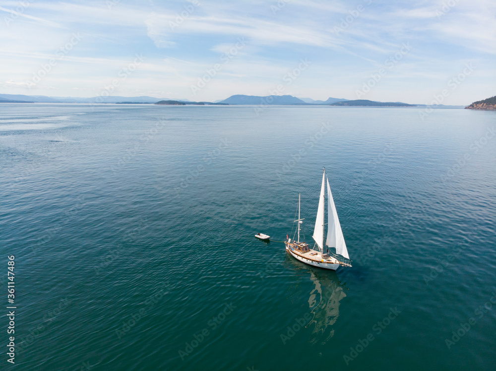 Fototapeta premium sailboat in the bay - 3