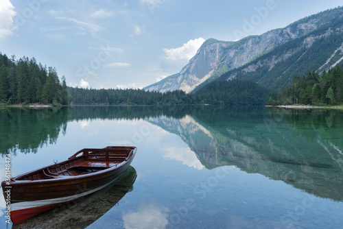 Lake Tovel reflects  © Bertuph