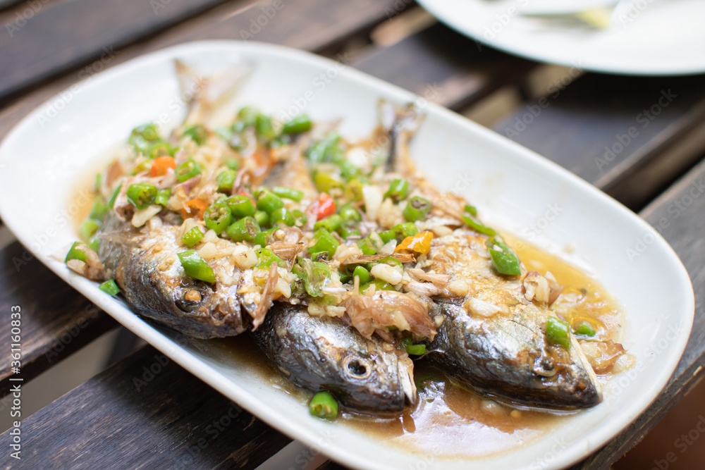 mackerel in spicy sauce, thai food