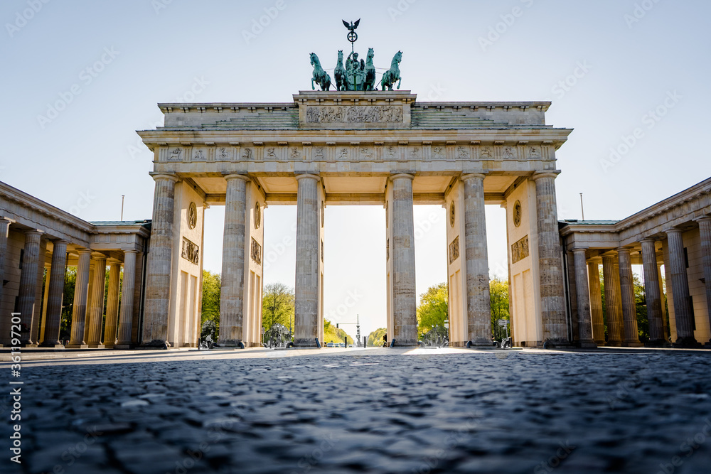 Obraz premium brandenburg gate in berlin germany
