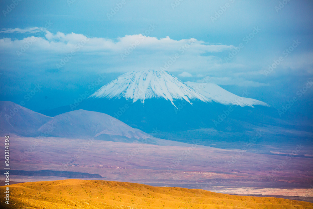 Fototapeta premium snow covered mountain in the Atacama desert #1