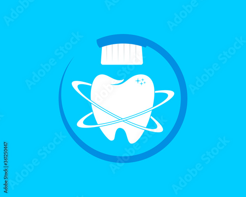 Tooth protection with circle tooth brush