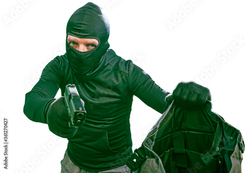 Fotografi heist and robbery - Hollywood style portrait of man in balaclava mask holding gu