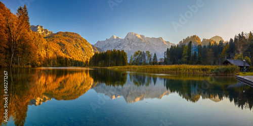 Φωτογραφία Herbstliches Almsee Panorama im schönen Salzkammergut