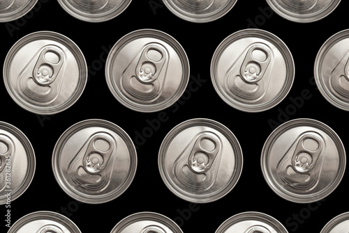 Fotografie Tin drink cans top view