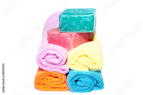 4 facecloth rolls and 2 soaps