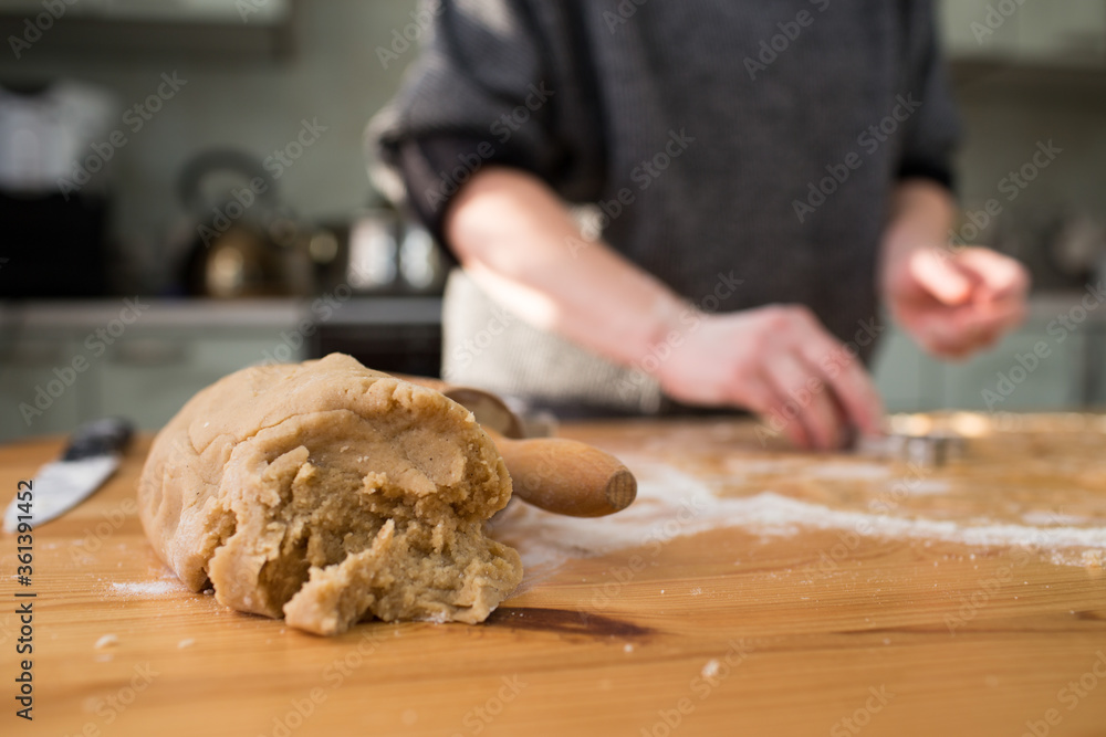 Preparation delicious cookie.