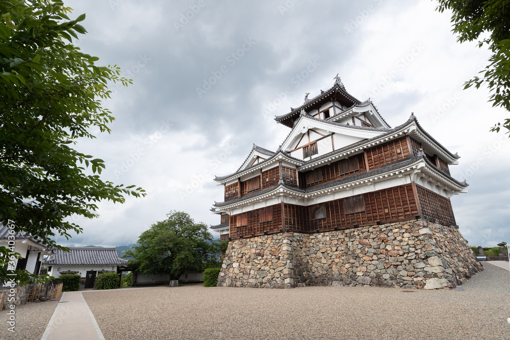 Obraz premium 福知山城 -明智光秀が丹波平定成功の後、丹波の拠点として新たに築城-