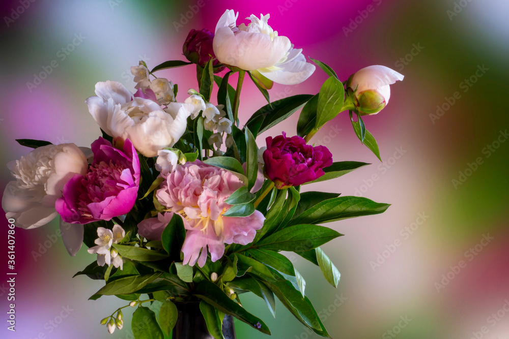 Obraz premium summer bouquet of peonies, roses and jasmine