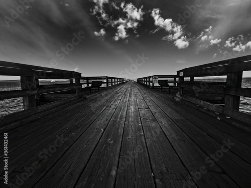 Fishing pier in Sidney BC, Vancouver Island, black and white       © pr2is