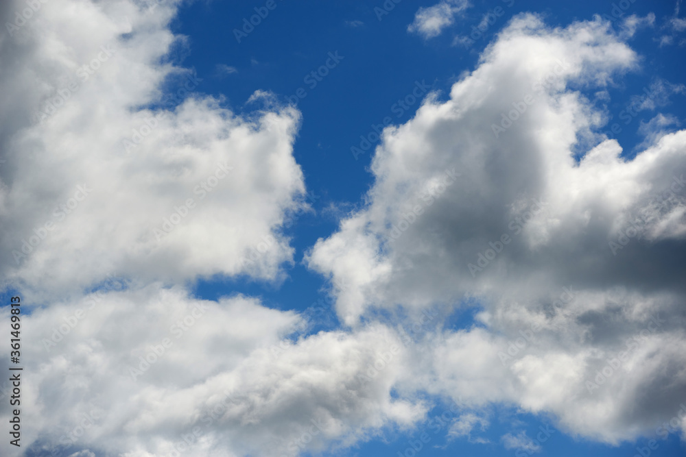 Fototapeta premium Blue sky background with clouds