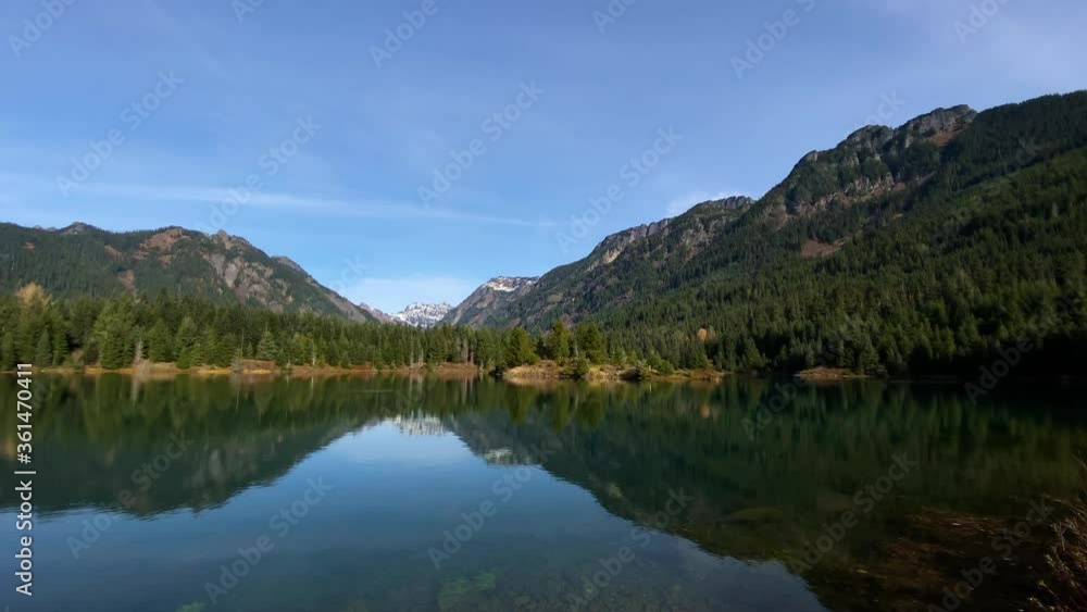 Beautiful lake in Cascade mountains Beautiful lake in Cascade mountains