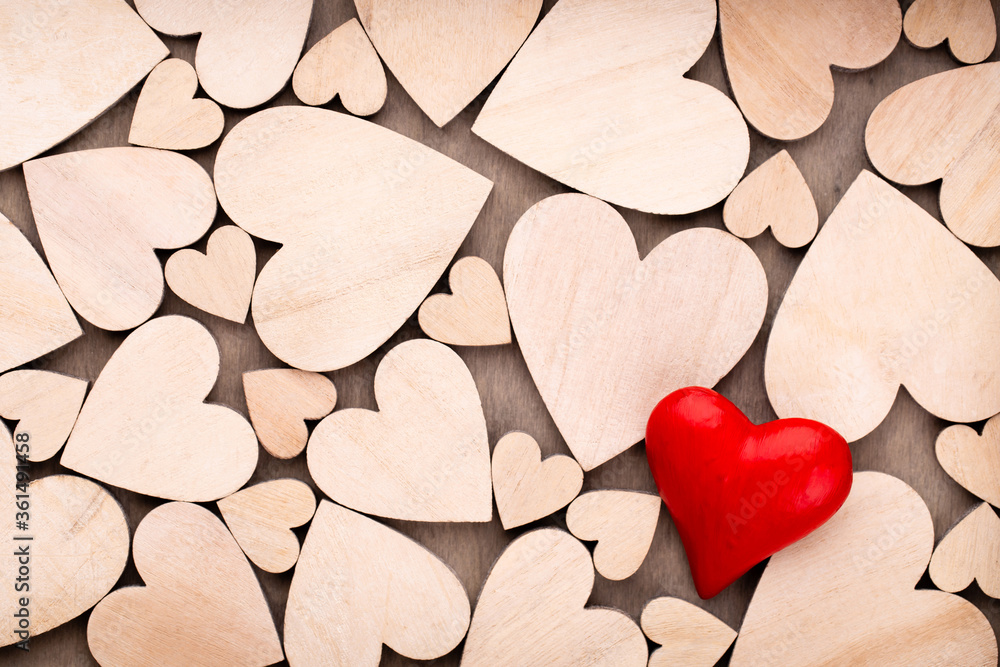 Obraz premium Red heart, valentine day greeting card. Wooden hearts background.