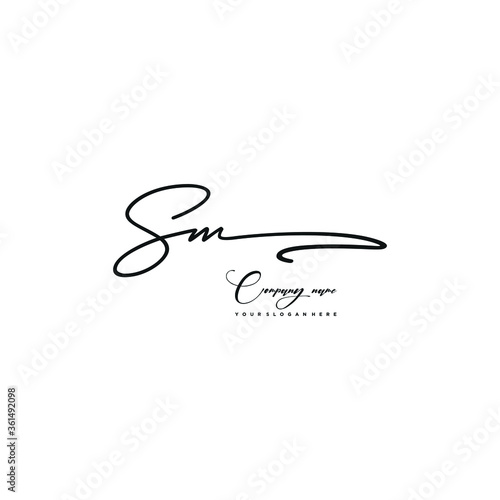 SM initials signature logo. Handwriting logo vector templates. Hand drawn Calligraphy lettering Vector illustration. 