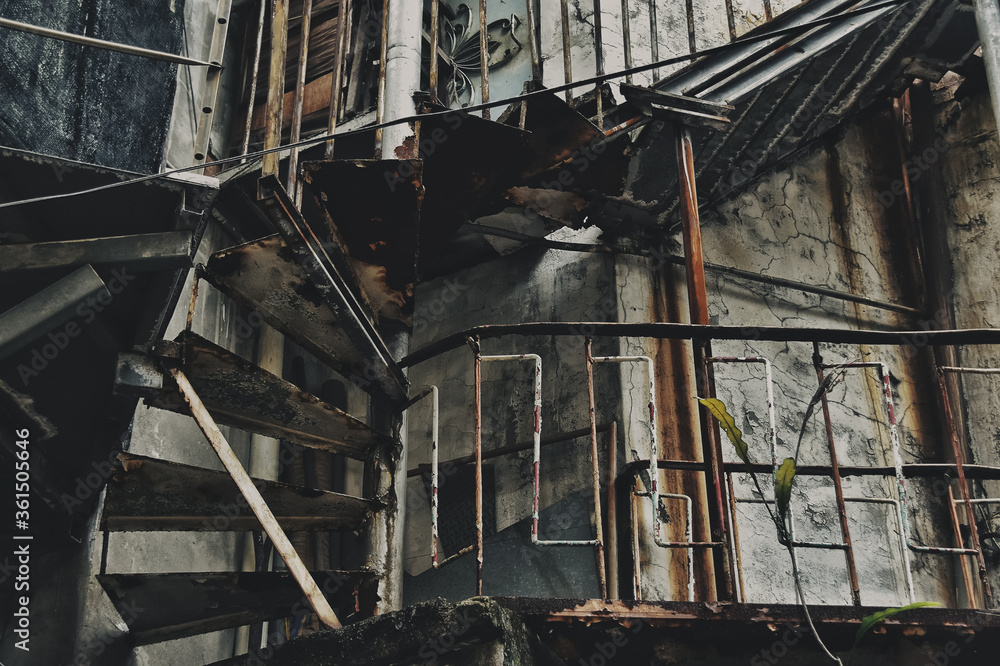 Old apartment in Taiwan 台湾の古いアパート
Processed with VSCO with fp8 preset Old apartment in Taiwan 台湾の古いアパート
Processed with VSCO with fp8 preset