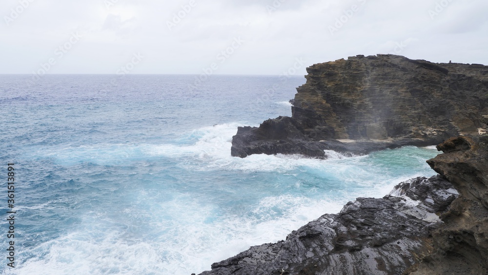 cliff of hawaii