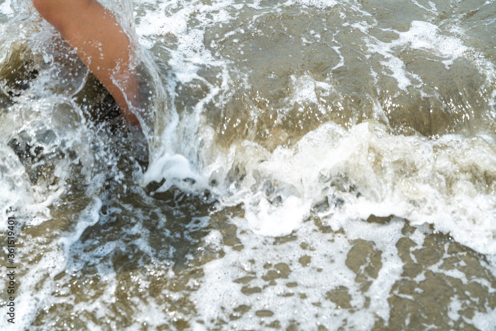 女性と海 女性と海