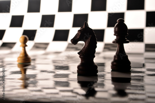 keep distance with chess figures