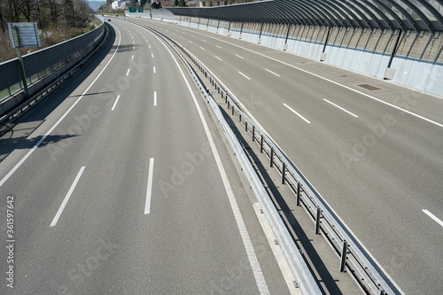 Autobahn bei Unterengstringen, Kt. Zürich, Schweiz