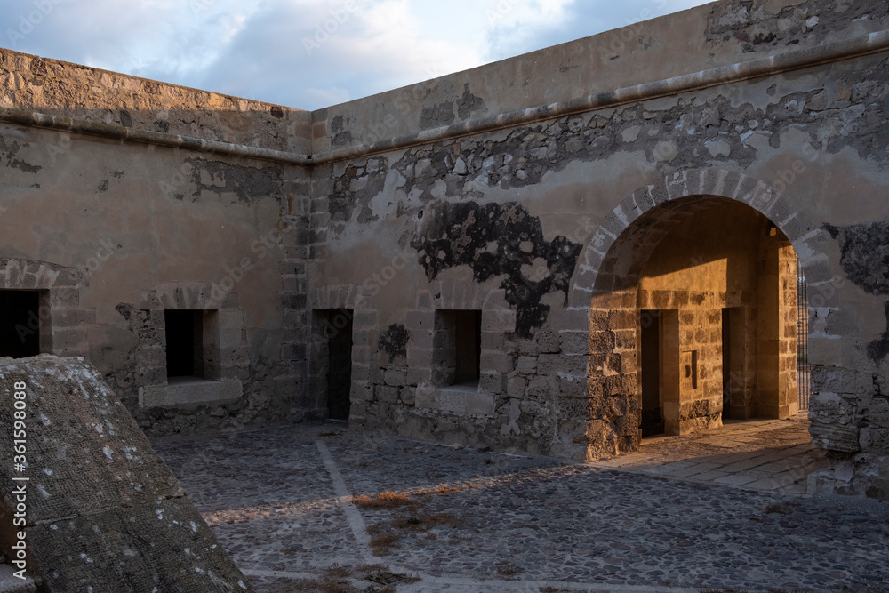 Castillo de San Felipe, Cabo de Gata, Almería, Andalucía, Sur de España Castillo de San Felipe, Cabo de Gata, Almería, Andalucía, Sur de España