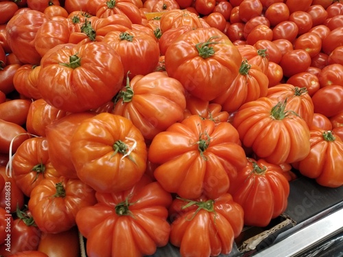 tomates côtelées